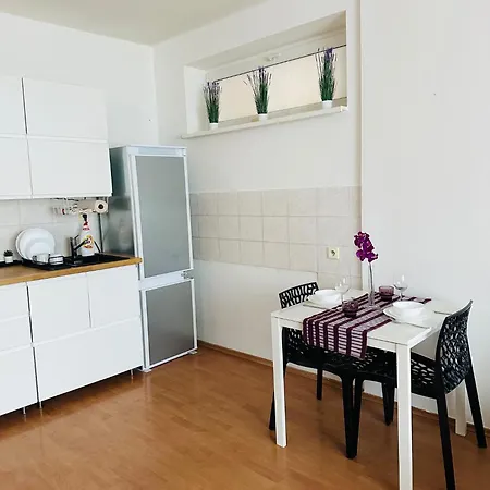 After Two דירה ברטיסלאבה